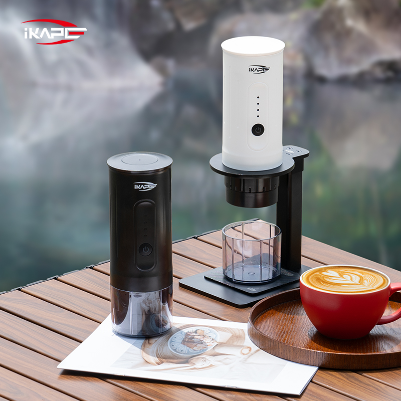 Coffee Equipment Set - IKAPE เครื่องชงกาแฟแบบพกพาคาโป้ K1/กาแฟแคปซูล 2-in-1 เอสเพรสโซไร้สายไฟฟ้าแบบพกพา/สำหรับบ้าน/รถยนต์/แคมป์ปิ้งกลางแจ้ง/การเดินทาง